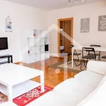 Gb - Apto Completo Apartamento Oviedo